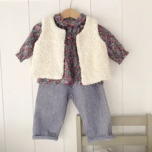 patron couture pour bébé gilet sans manche pantalon maternelle